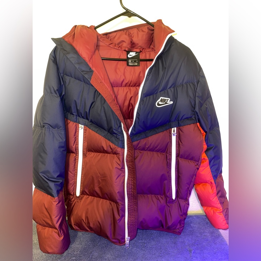 Nike coat for cold weather nice like new